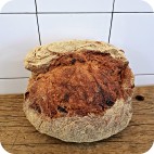 Pan de Pueblo VINO, PASAS y NUECES